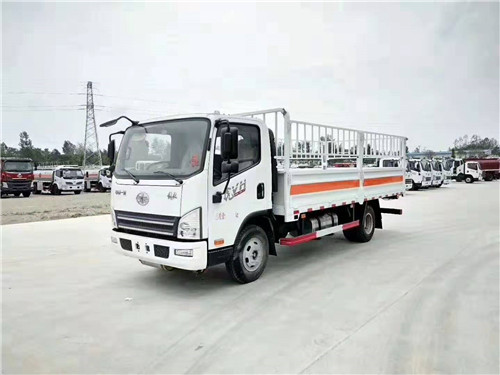解放5米2氣瓶運輸車專業(yè)運輸液化氣瓶，氧氣瓶，乙炔氣瓶，氫氣瓶等壓縮氣體鋼瓶