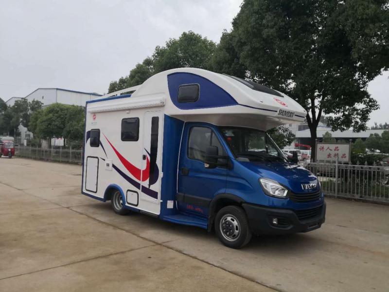 依維柯C型歐勝旅居房車，是實現(xiàn)您 “生活中旅行，旅行中生活”