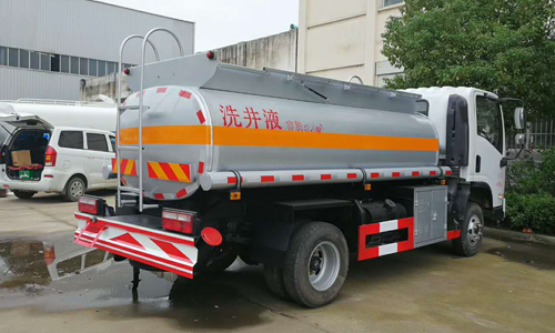 油罐車與供液車究竟有什么不同呢？