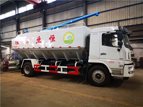 恒業(yè)養(yǎng)殖訂購陜汽20方散裝飼料運(yùn)輸車已完工，準(zhǔn)備發(fā)車