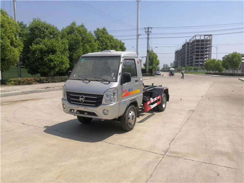 凱馬國(guó)六車(chē)廂可卸式垃圾車(chē)圖片參數(shù)介紹