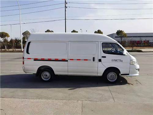 廈門金旅經濟性冷藏車.容積大配置豐富價格實惠！
