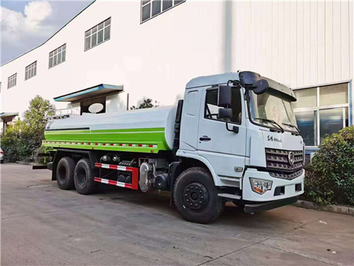 國六東風專底后雙橋灑水車，最后2臺5月1號之前的證，現(xiàn)車，不受稅改