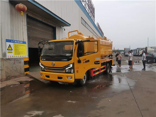 國(guó)六東風(fēng)9+3方清洗吸污車，實(shí)車公告，上戶無(wú)憂