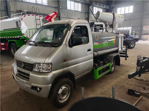 國六東風小霸王無敵灑水車，藍牌免征無憂