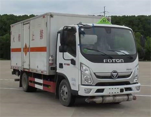 福田奧鈴速運(yùn)藍(lán)牌1類爆破器材運(yùn)輸車，可選擇液壓尾板