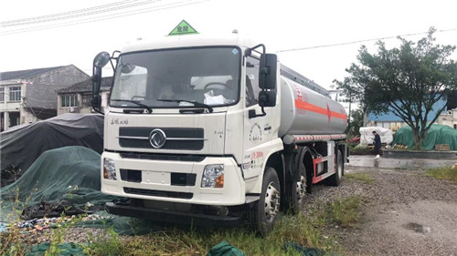 20年9月溫州牌照15噸油車，車況精品，基本沒怎么跑