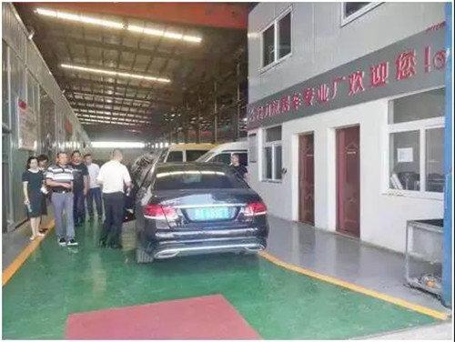 武漢天河機(jī)場孟總對軍運(yùn)會專用接待乘用車定制改裝提了一些期望，要求中標(biāo)方在生產(chǎn)改裝中，提高認(rèn)識，嚴(yán)格標(biāo)準(zhǔn)，重視質(zhì)量，向北京奧運(yùn)會專用車的標(biāo)準(zhǔn)看齊，將此項(xiàng)訂單當(dāng)成一項(xiàng)政治任務(wù)來完成，以滿足國賓級的乘用要求。