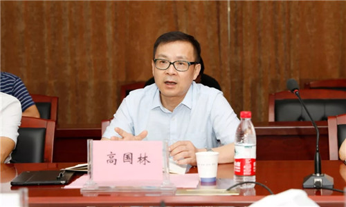 本期頭條：以國六切換為戰(zhàn)略抓手，程力繼續(xù)領跑全國專用車市場----國內兩大商用車主機供應商聯(lián)袂助推程力汽車領先國六專汽制造行業(yè)