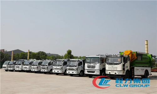  程力吊裝壓縮垃圾車專業(yè)廠，以科技創(chuàng)新為先導(dǎo)，吊裝壓縮垃圾車系列產(chǎn)品一舉成為網(wǎng)紅產(chǎn)品。