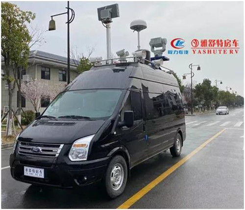 福特新世代前臉融入了福特家族化元素，視覺效果干練流暢。搭載型號為DURATORQ4D226H的柴油發(fā)動機(jī)，最大功率為103KW，車輛采用承載式車身，驅(qū)動方式為前置前驅(qū)。
