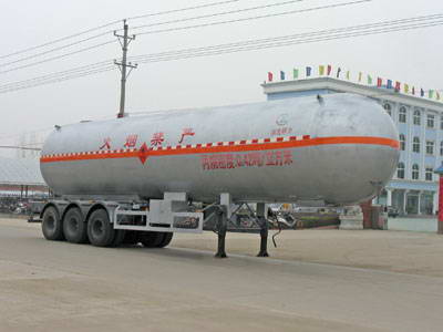 三軸液化氣半掛運(yùn)輸車(58.8方全國(guó)最大容積)
