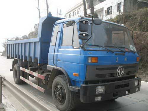  東風(fēng)153單橋自卸車(chē) 