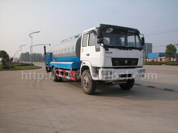 重汽黃河少帥瀝清灑布車(chē)