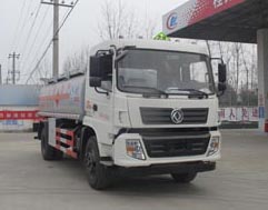 國五東風運油車